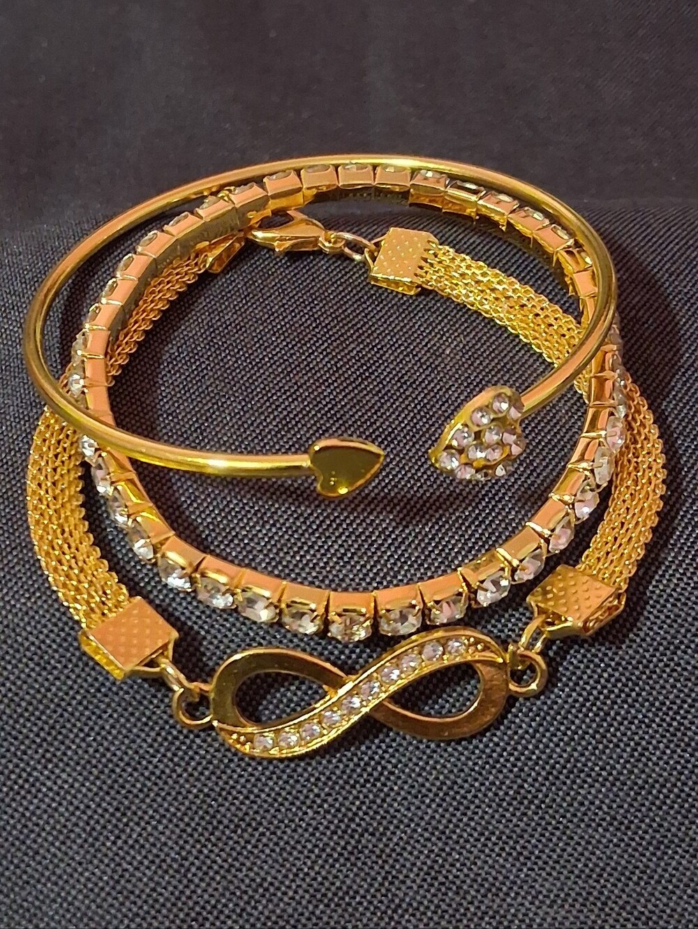 💥5/$13💥New 3pc Gold Tone Rhinestone Bracelet Set